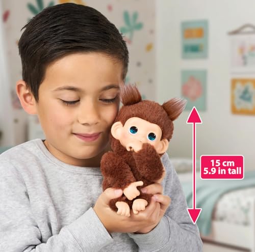 Little Live Pets Baby Monkey Minis – interaktiver Plüschaffe Chikki Cherry mit über 20 realistischen Geräuschen & Reaktionen, 18,8 cm, weiches braunes Fell und griffige Hände & Füße, sammle alle 3